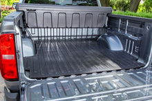 Load image into Gallery viewer, Deezee 88-00 Chevrolet/GMC C/K Pickup Heavyweight Bed Mat - Custom Fit 8Ft Bed (Lined Pattern)