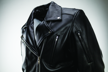 Load image into Gallery viewer, Kuryakyn By River Road Ironclad Classic Leather Jacket Black - Small