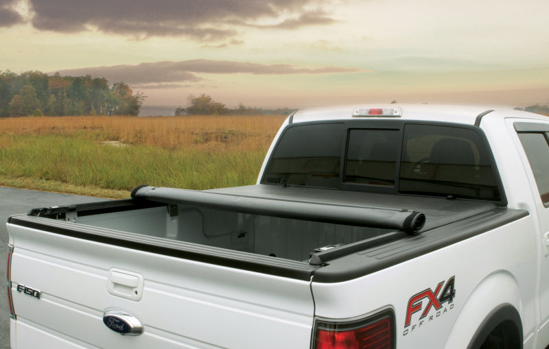 Lund 2019 Chevrolet Silverado 1500 (5.5ft. Bed) Genesis Roll Up Tonneau Cover - Black