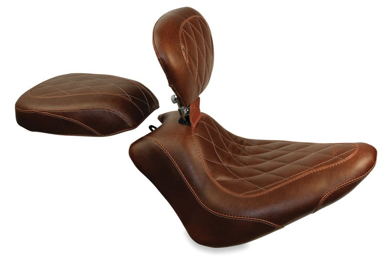 Mustang 11-13 Harley Blackline, 12-17 Slim,Slim S Tripper Pass Seat Diam Stitch - Distressed Brown