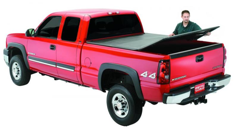 Lund 99-17 Ford F-250 Super Duty (6.5ft. Bed) Genesis Tri-Fold Tonneau Cover - Black